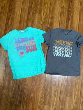 Girl’s The Buckle 2 Shirt Bundle Small. N’Sync bedazzled & teal